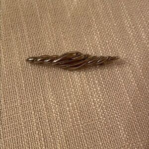 Elegant Silver Tone Brooch